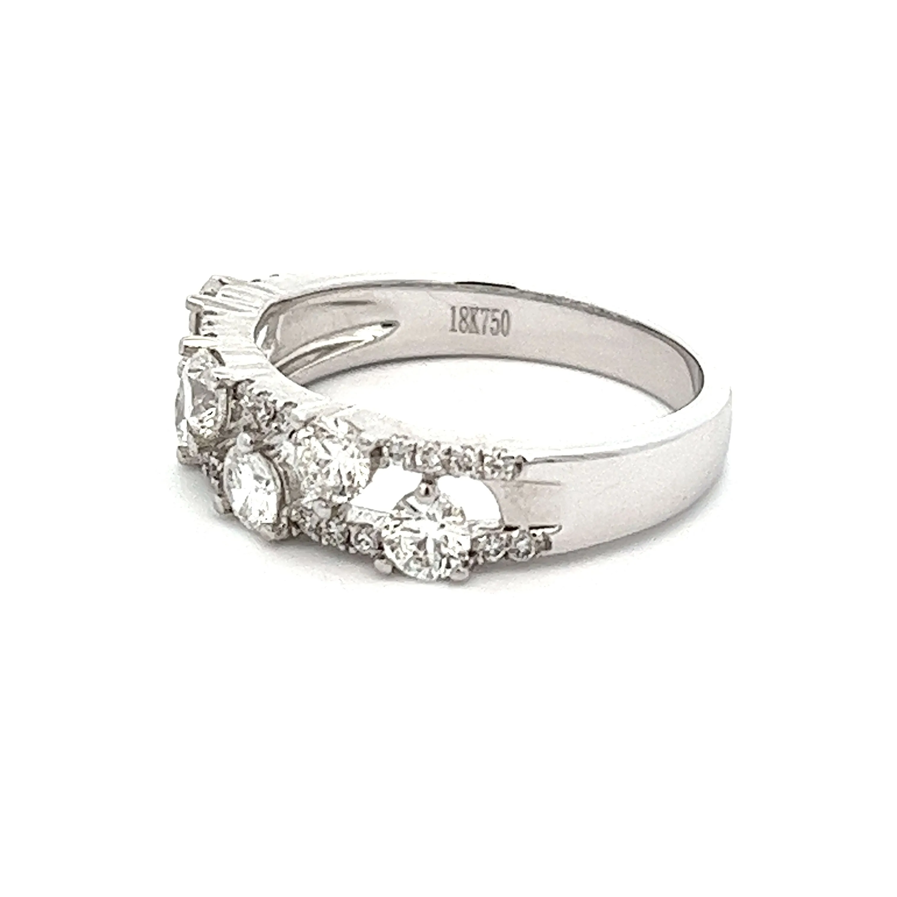 .14ct 18k White Gold Diamond Band