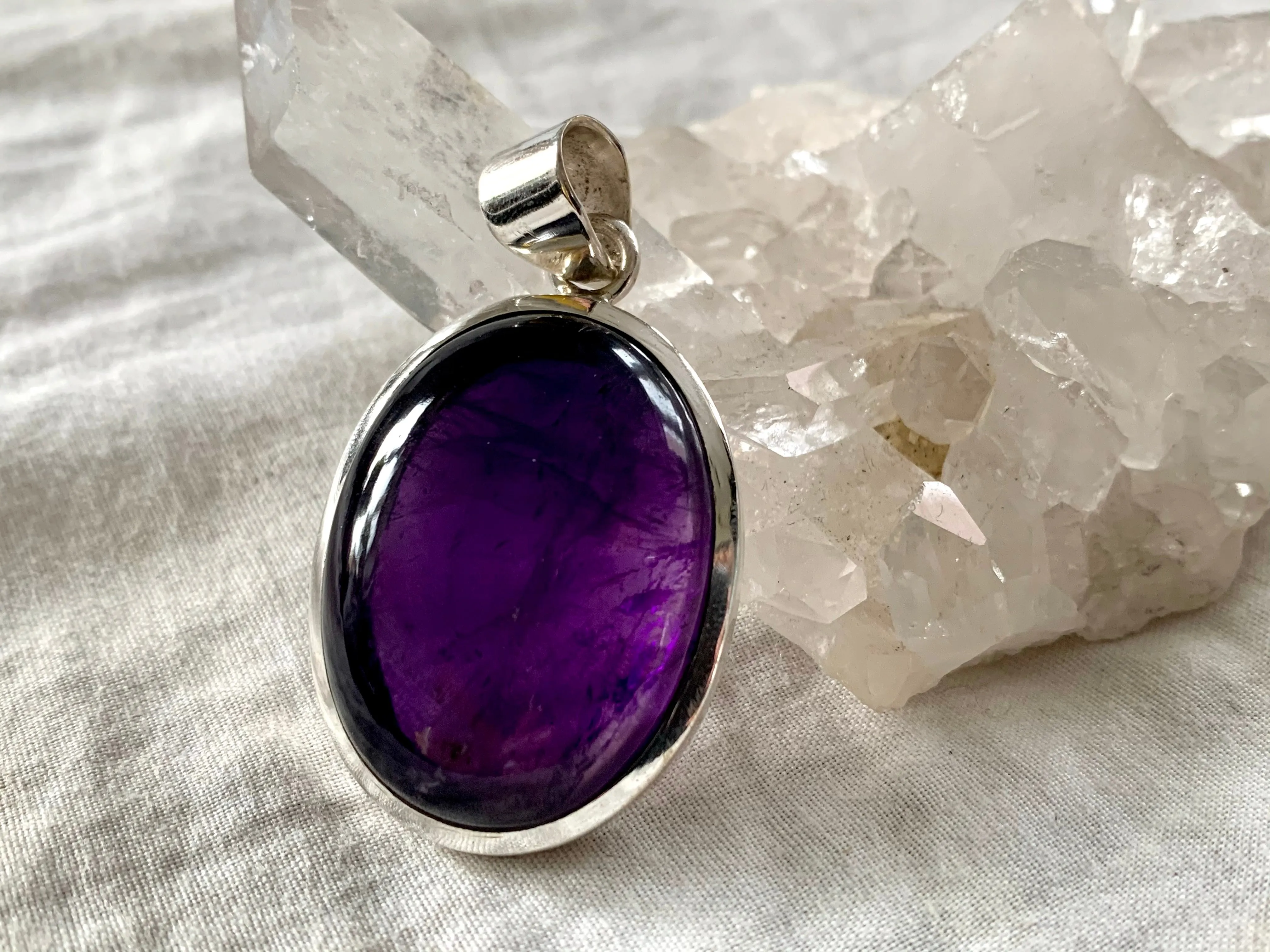 Amethyst Naevia Pendant - XLarge Oval