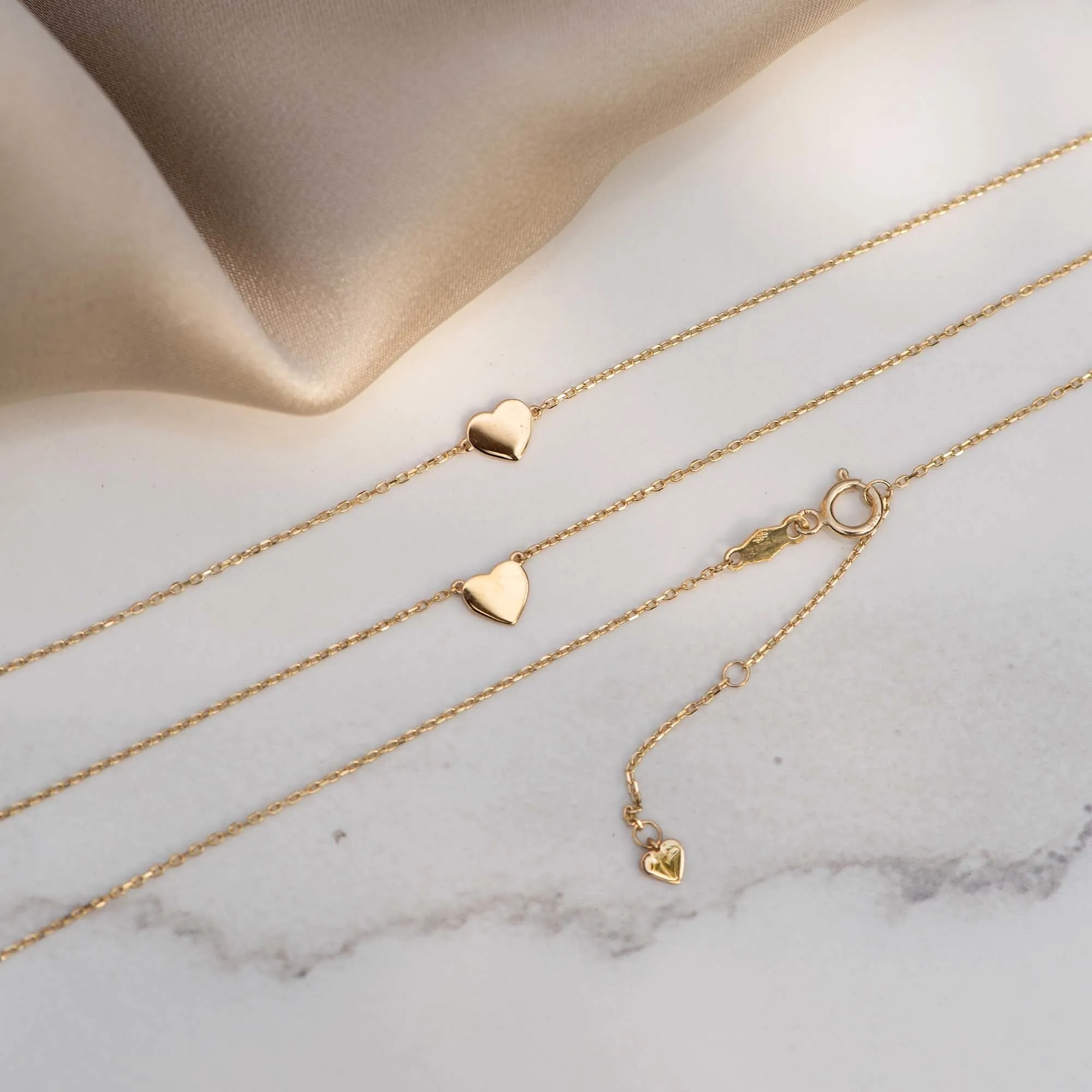 Belleville Amore 14 karat gold necklace with heart