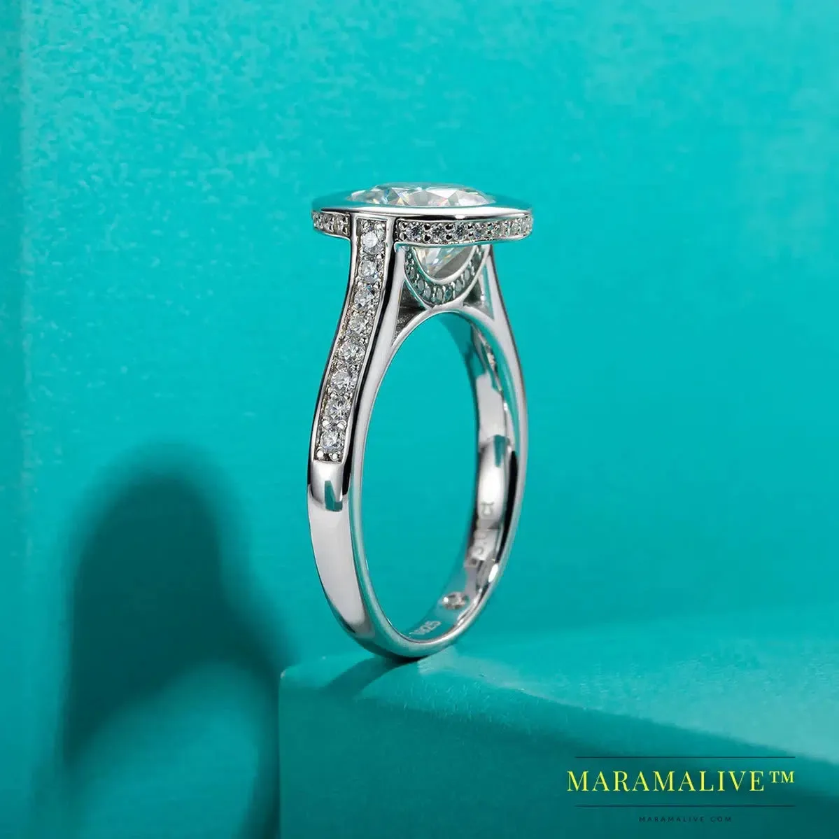 Brilliant Moissanite Silver Engagement Rings