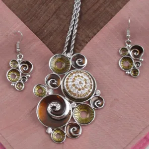 Brown & Gold Ring Pendant Necklace & Earrings