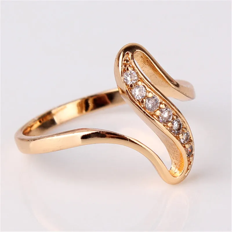 Charming Rings Gift 18k Gold Plating White Crystal CZ Engagement Rings for Women Jewelry High-quality