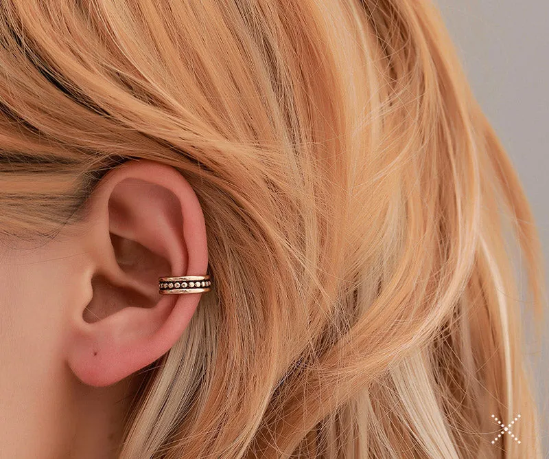 E1308 - Retro creative hollow wave ear clips