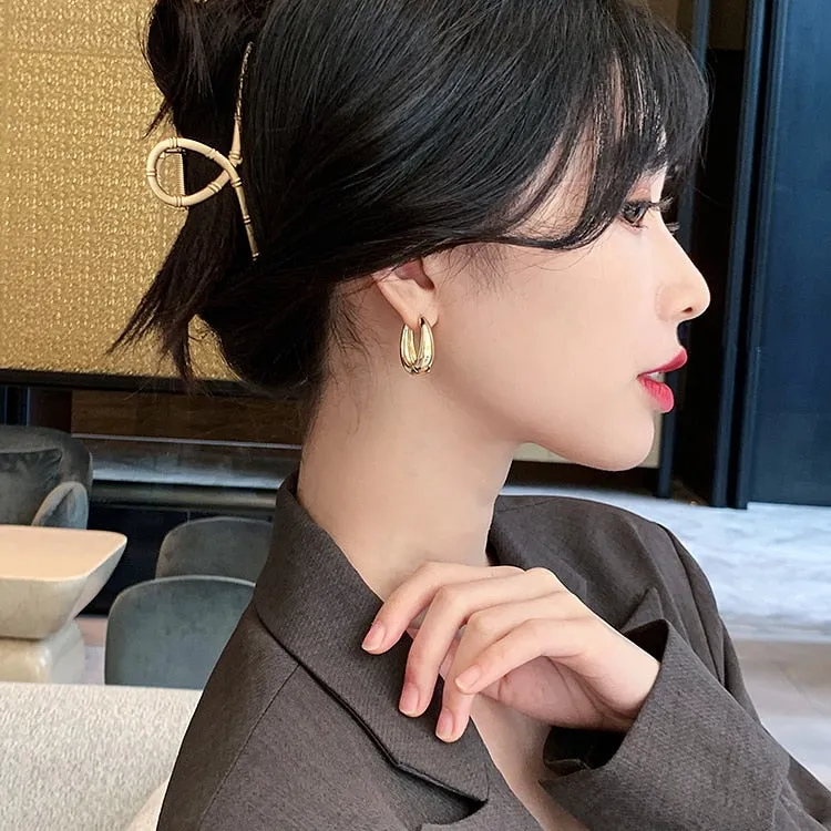 Hoop Earrings.
- Korean Jewelry 
- Daily Wear Earrings