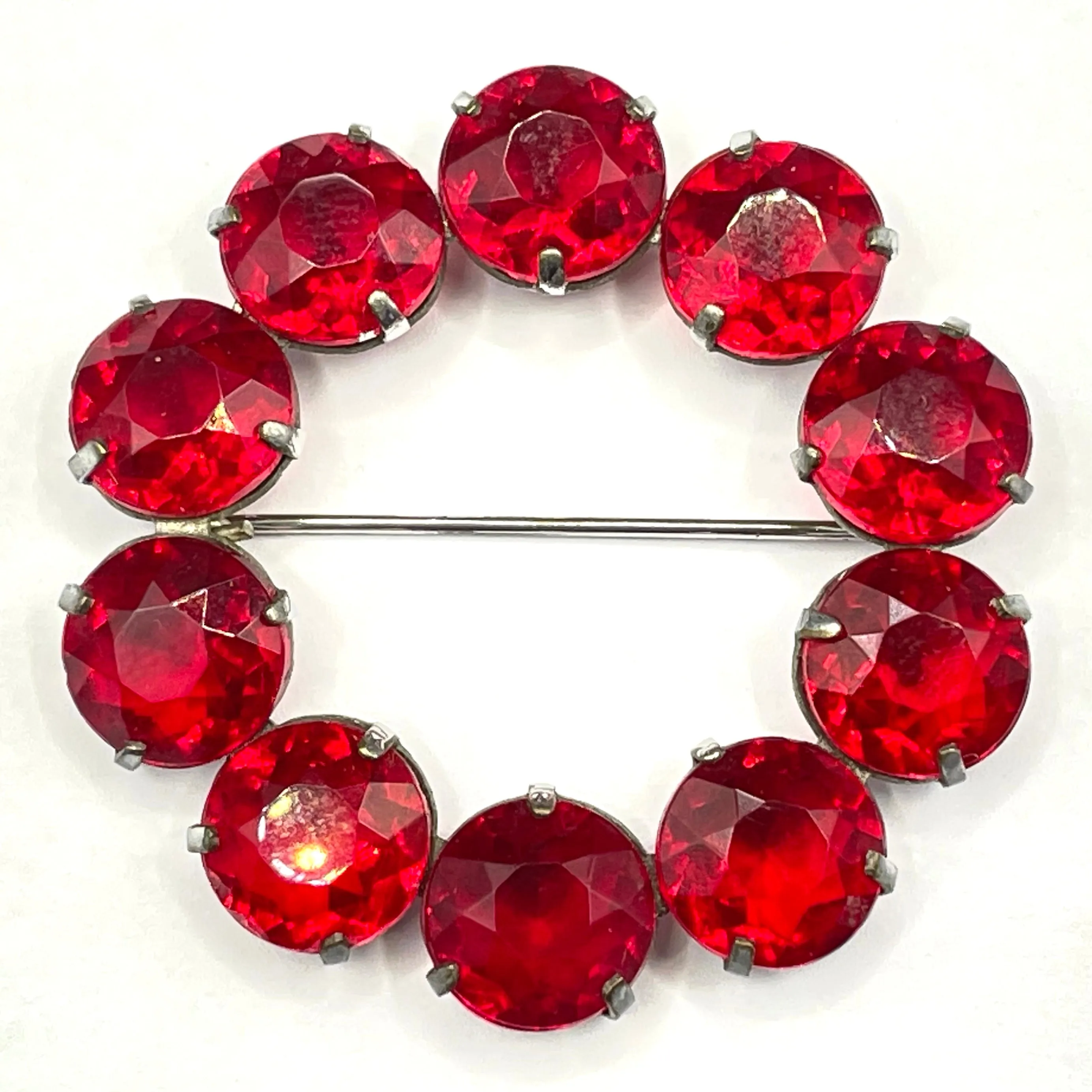 Vintage Art Deco bezel set gorgeous vibrant ruby red crystal riviere circle brooch, open-backed rhinestones in silver tone (Copy)